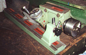FNGJ 32-50 dělící přístroj s ramenem